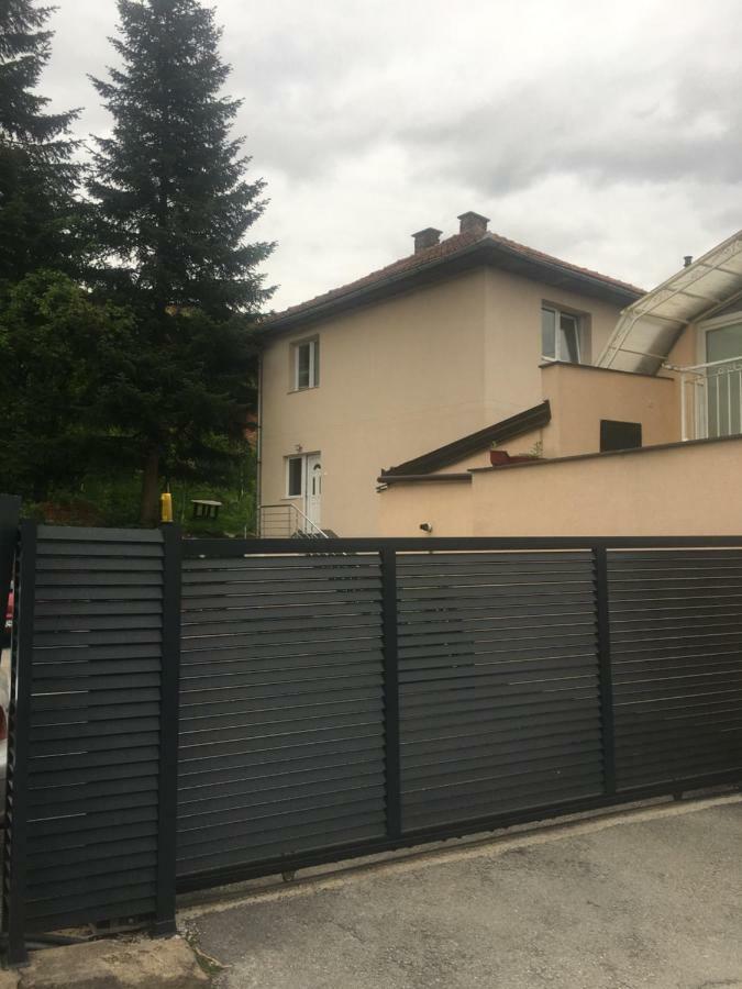 Apartment Green Сараево Экстерьер фото